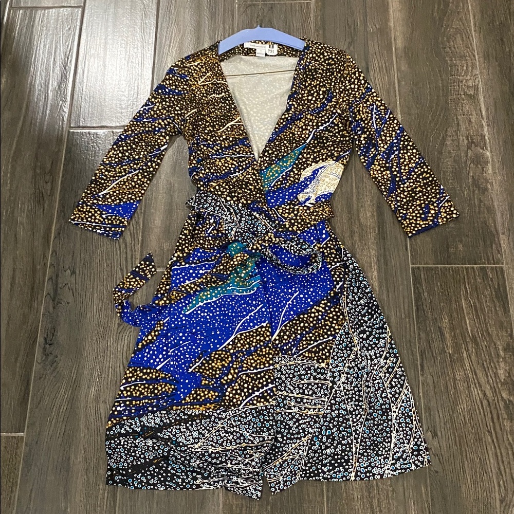Diane Von Furstenberg Blue, Black & Gold Printed Wrap Dress